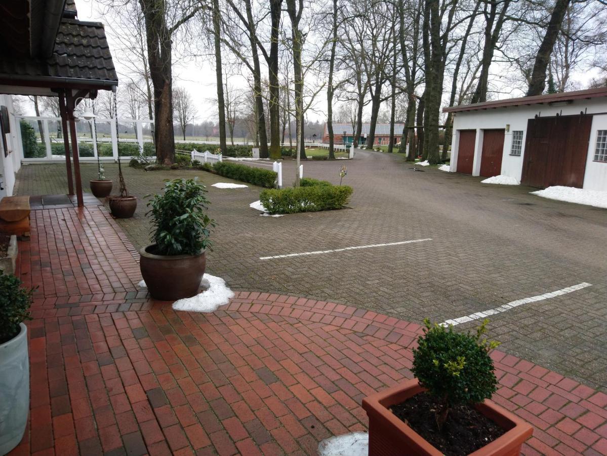 Hotel Weinhof Gross Mackenstedt Stuhr Exterior photo
